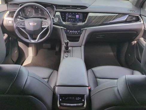 Used 2023 Cadillac XT6 Premium Luxury w/ Technology Package AWD/4WD image 23