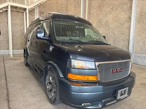 Used 2022 GMC Savana 2500 w/ Enhanced Convenience Package RWD image 1
