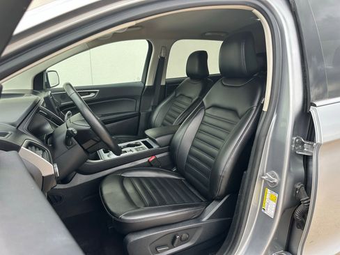 Used 2017 Ford Escape SE w/ Equipment Group 201A AWD/4WD image 10