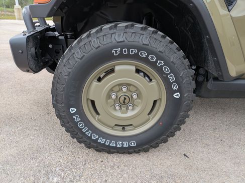 New 2026 Jeep Gladiator Willys AWD/4WD image 21