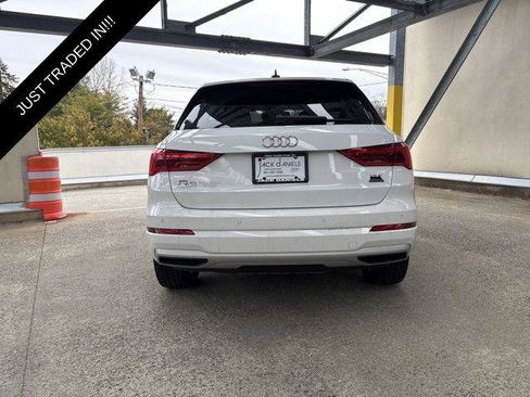 Certified 2023 Audi Q3 2.0T Premium w/ Convenience Package image 5
