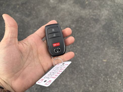 New 2026 Toyota Prius XLE image 4