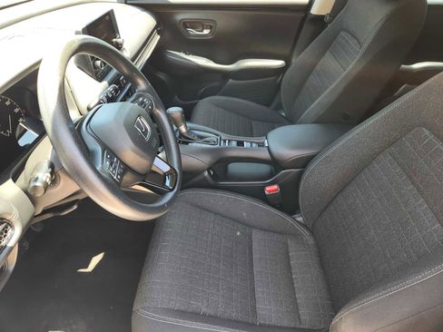 Used 2023 Honda HR-V LX image 13