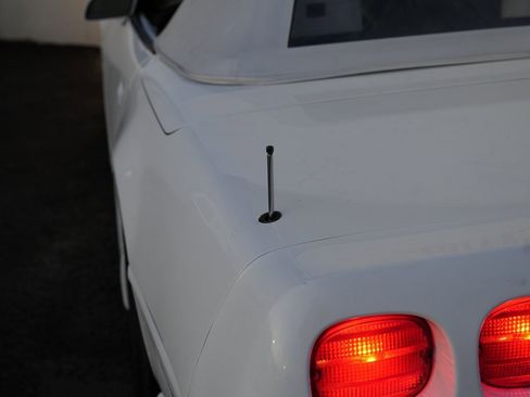 Used 1992 Chevrolet Corvette Convertible image 53