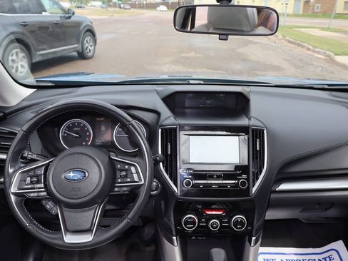 Used 2020 Subaru Forester Premium AWD/4WD image 6