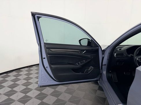 Used 2022 Honda Accord Sport image 22