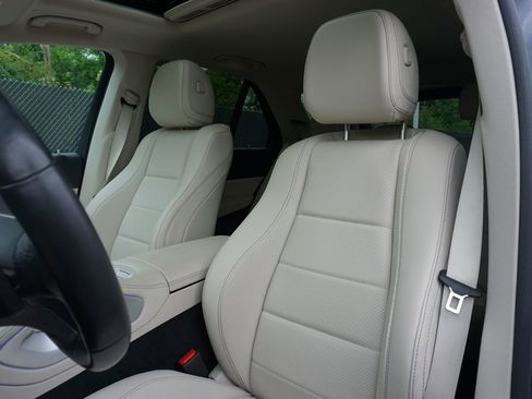 Certified 2022 Mercedes-Benz GLE 350 4MATIC image 11