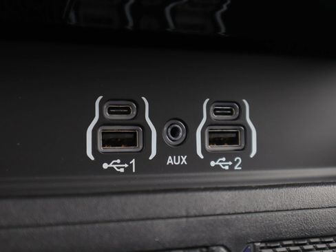 Used 2026 RAM 3500 Laramie AWD/4WD image 28
