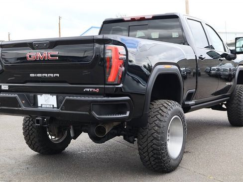 Used 2025 GMC Sierra 3500 AT4 w/ AT4 Premium Plus Package AWD/4WD image 6