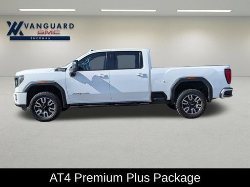 Used 2022 GMC Sierra 2500 AT4 w/ AT4 Premium Plus Package AWD/4WD image 4