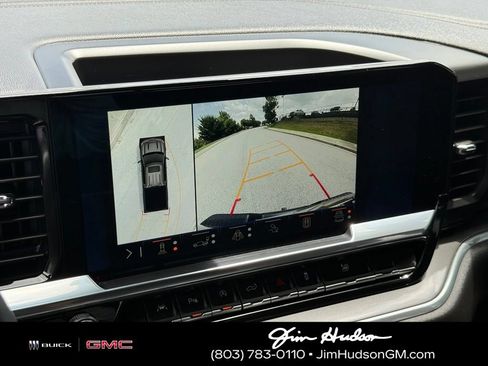 Certified 2025 Chevrolet Silverado 1500 High Country w/ High Country Premium Package AWD/4WD image 5