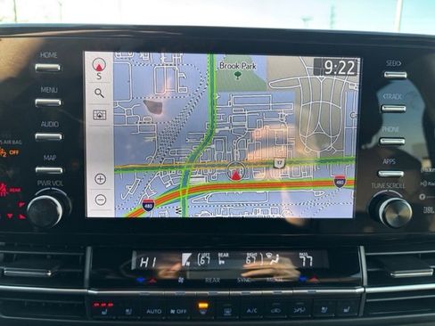 Used 2021 Toyota Sienna Platinum image 17