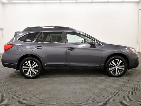 Used 2019 Subaru Outback 2.5i Limited w/ Popular Package #2 AWD/4WD image 9