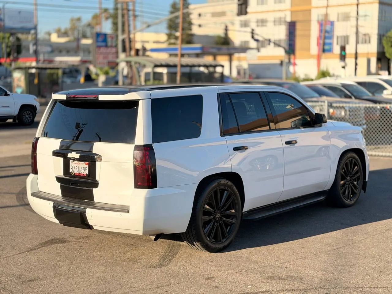 Used 2018 Chevrolet Tahoe 4WD image 18