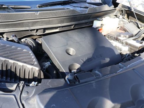 Used 2021 Chevrolet Traverse LS w/ LPO, Blackout Package image 13