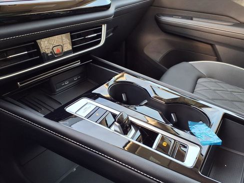 New 2026 Volkswagen Atlas SEL Premium R-Line image 19