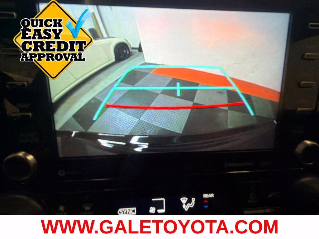 Used 2021 Toyota Highlander XLE AWD/4WD image 31