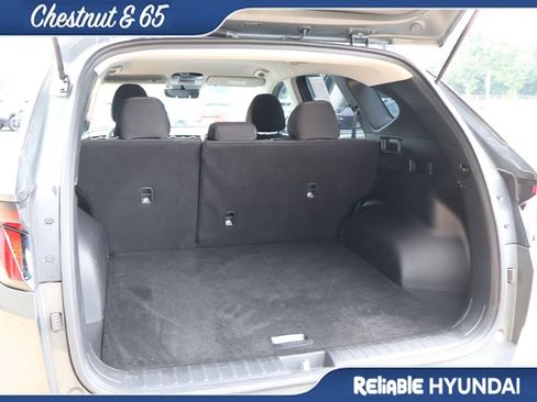 Used 2023 Hyundai Tucson SE AWD/4WD image 16