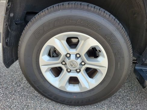 Used 2024 Toyota 4Runner SR5 Premium w/ Moonroof Package RWD image 6