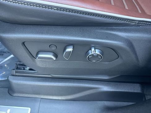 Used 2023 GMC Yukon XL Denali Ultimate image 14