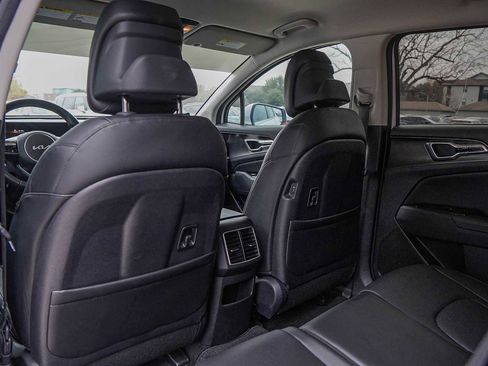 Certified 2023 Kia Sportage EX image 29