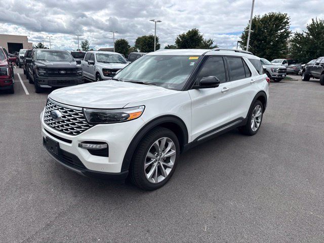 Used 2021 Ford Explorer Platinum w/ Equipment Group 601A AWD/4WD image 3