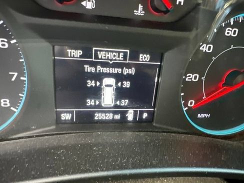 Used 2020 Chevrolet Equinox LS w/ LS Convenience Package FWD image 14