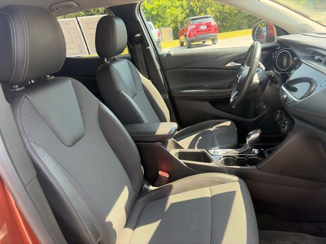 Used 2020 Buick Encore GX Select w/ Advanced Technology Package AWD/4WD image 38