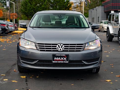 Used 2015 Volkswagen Passat TDI SE image 3