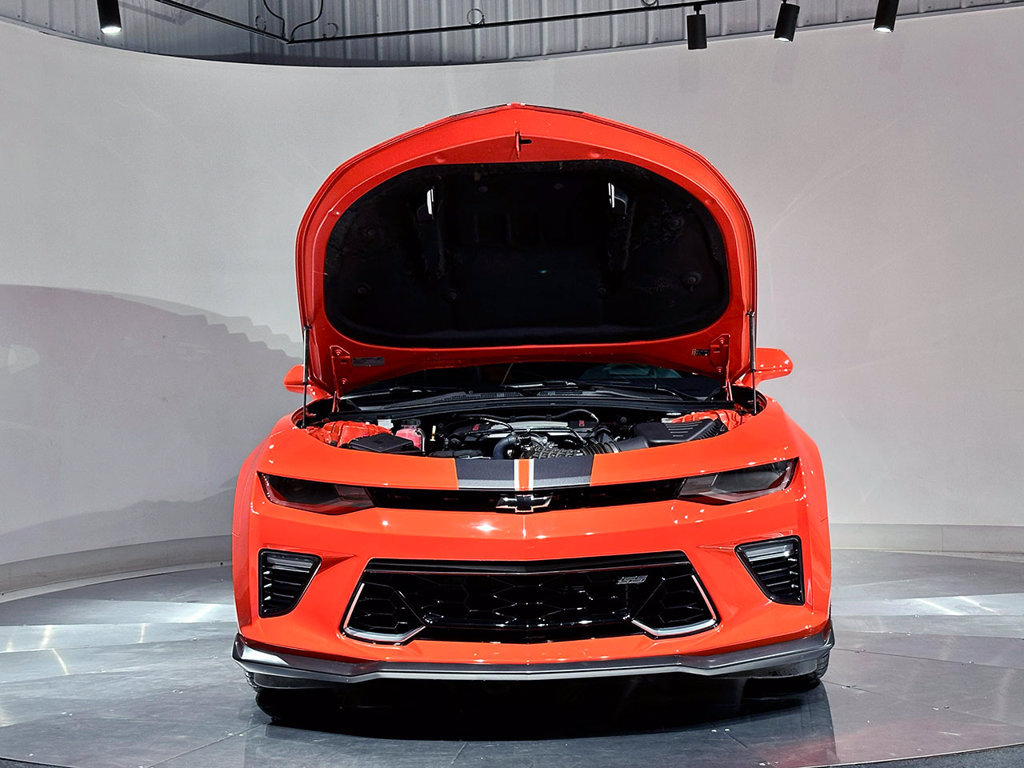 Used 2018 Chevrolet Camaro SS w/ Hot Wheels Edition RWD image 32