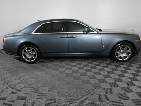 Used 2010 Rolls-Royce Ghost image 24