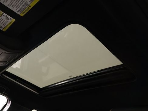 Used 2023 Nissan Frontier PRO-4X w/ Pro-4X Premium Package image 16