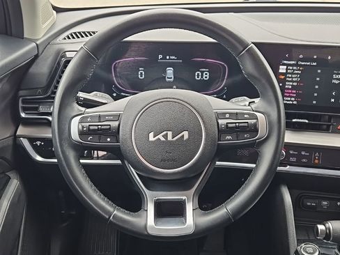 Used 2023 Kia Sportage EX image 4