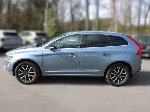 Used 2017 Volvo XC60 T6 Dynamic w/ Climate Package image 5
