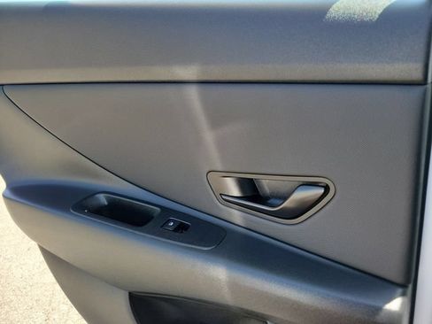 New 2026 Hyundai Elantra SEL Sport FWD image 23