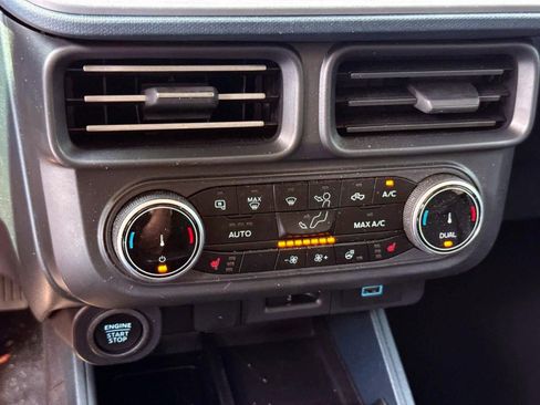 Used 2024 Ford Maverick Lariat w/ Black Appearance Package image 18