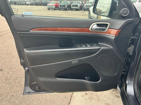 Used 2013 Jeep Grand Cherokee Limited image 14