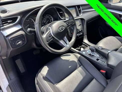 Used 2019 INFINITI QX50 Luxe w/ Navigation Package AWD/4WD image 9