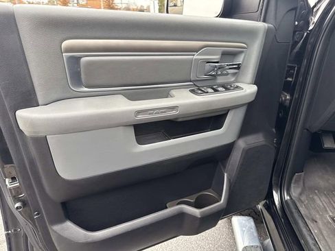 Used 2017 RAM 2500 Big Horn image 23