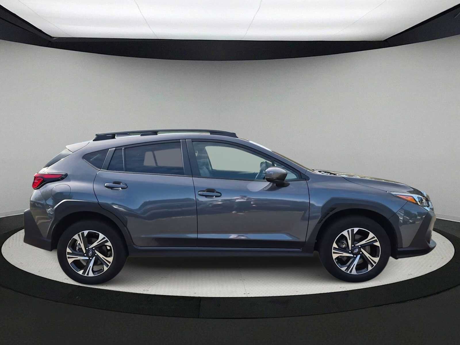 Used 2024 Subaru Crosstrek 2.0i Premium AWD/4WD image 9