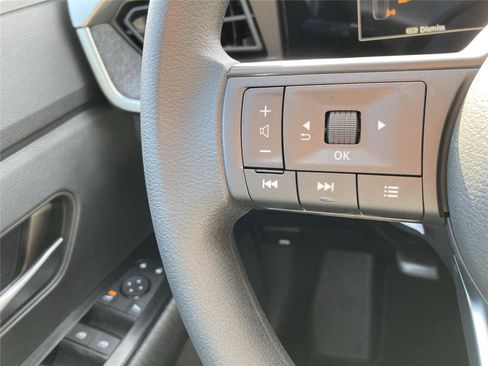 New 2026 Nissan Kicks SV image 18