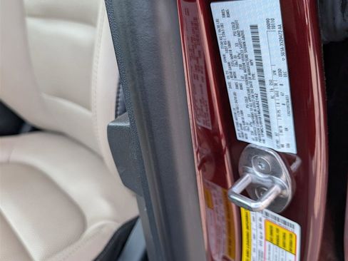 Used 2021 Ford Escape SEL w/ Class II Trailer Tow Package image 16