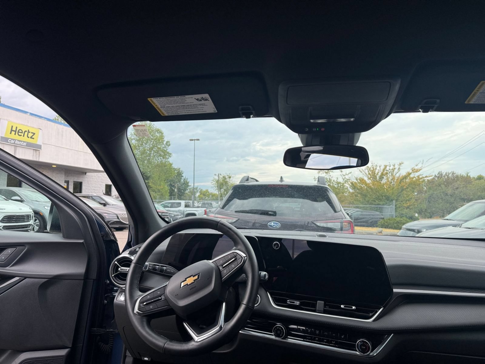 Used 2025 Chevrolet Equinox LT FWD image 34