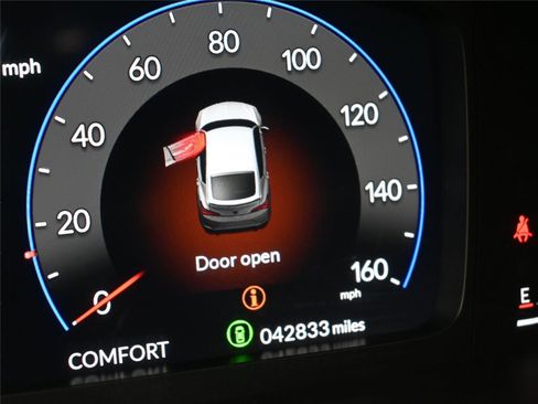 Certified 2023 Acura Integra A-Spec image 3