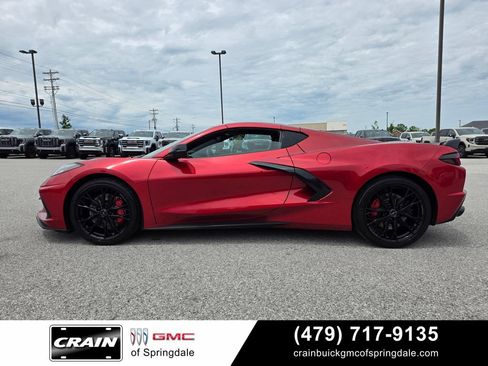 Used 2023 Chevrolet Corvette Stingray Preferred Cpe w/ Z51 Performance Package RWD image 4