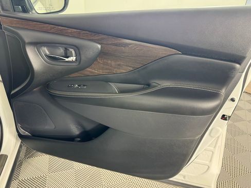 Used 2024 Nissan Murano Platinum w/ Cargo Package image 30
