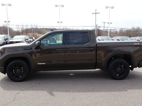 Used 2023 GMC Sierra 1500 Elevation image 26
