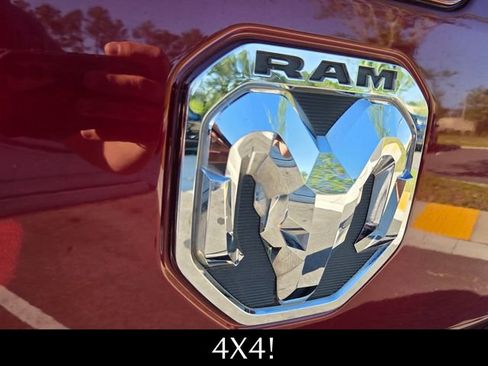 Used 2022 RAM 1500 Laramie w/ Sport Appearance Package AWD/4WD image 11