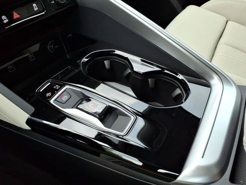 Certified 2025 Audi Q5 2.0T Premium AWD/4WD image 20