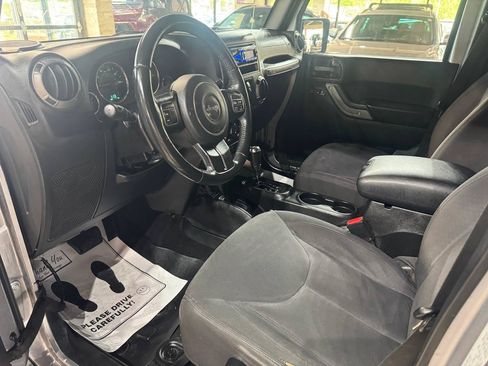 Used 2016 Jeep Wrangler Unlimited Sport w/ Quick Order Package 24S AWD/4WD image 15